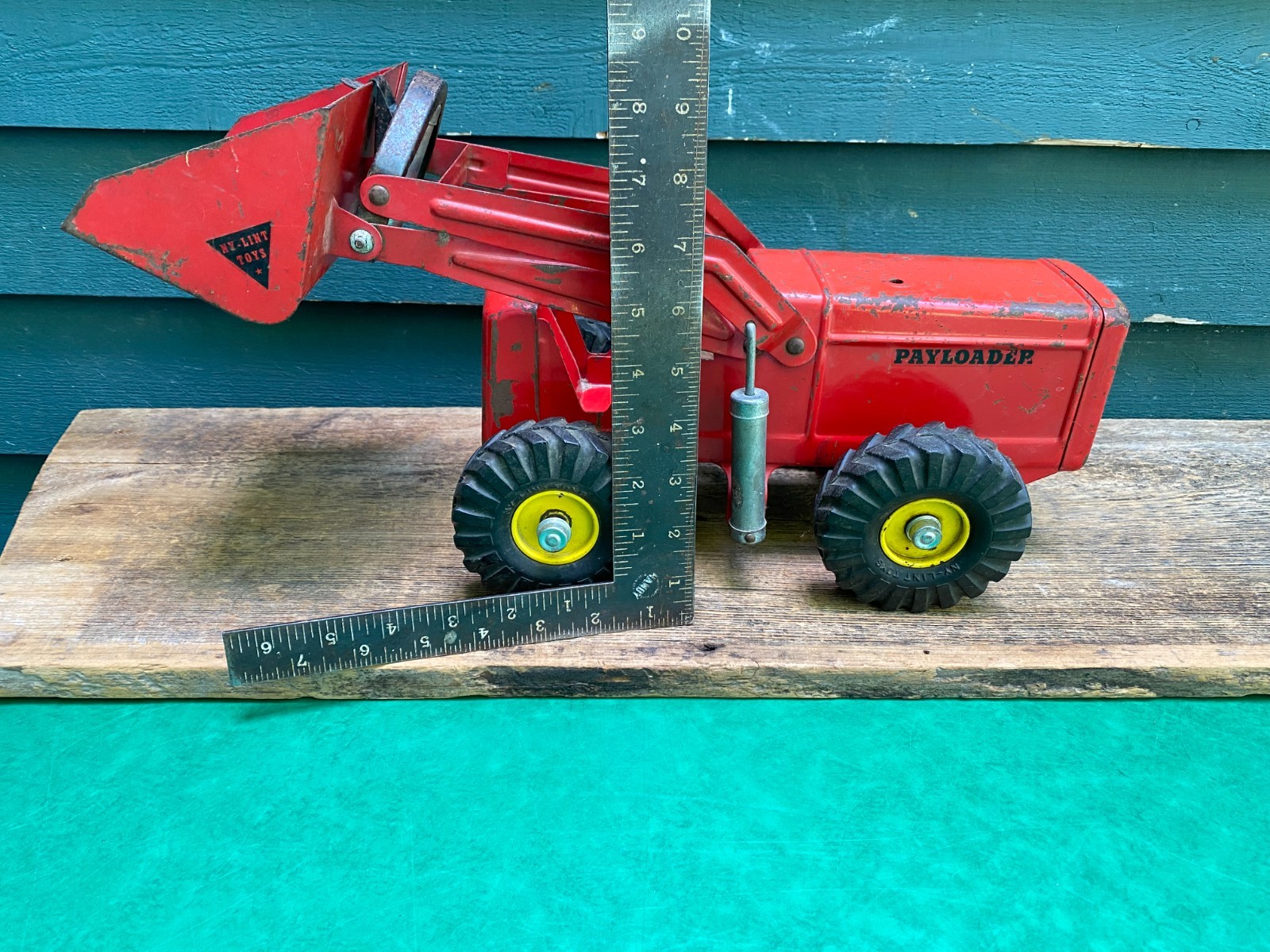 Vintage Nylint Toys Pressed Steel HOUGH Payloader Front End Loader Toy 1950&rsquo;s
