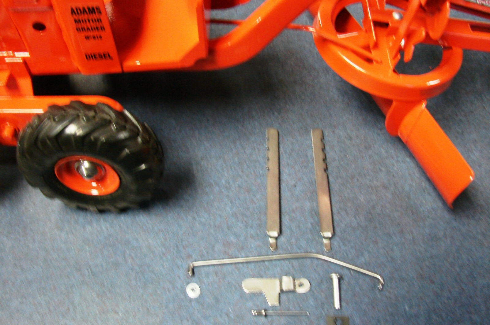 Doepke Model Toys-Adams Road Grader #2006 Version I (Blade Parts Kit)
