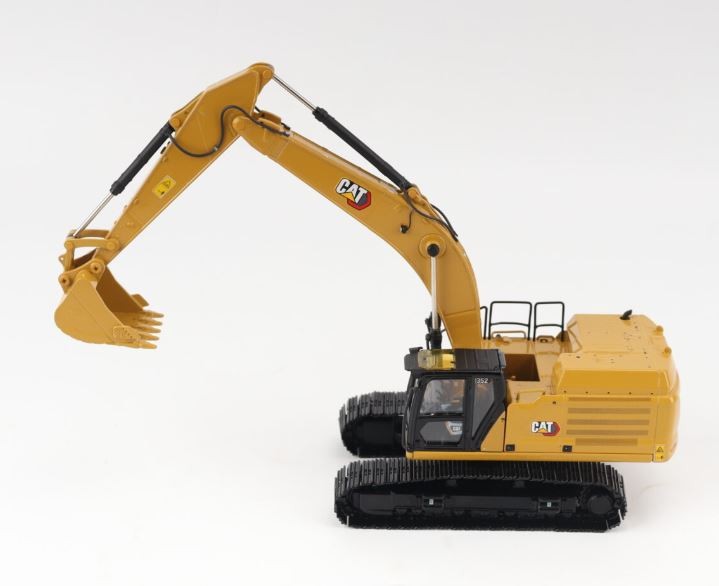 DIECAST MASTERS – Caterp State Generation Hydraulic Crawler Excavator…