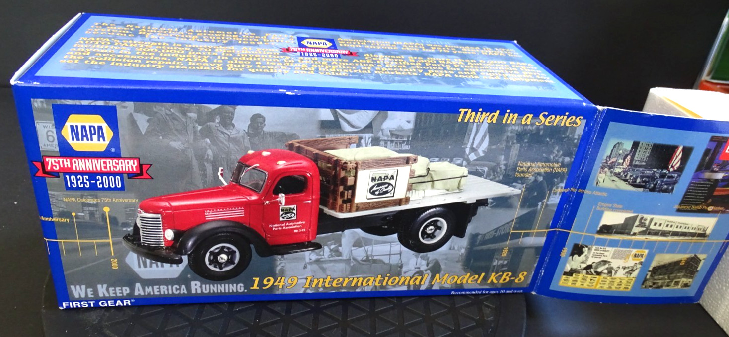 1949 INTERNATIONAL KB-8 STAKE FLAT BED TRUCK W/LOAD NAPA AUTO PARTS FIRST GEAR