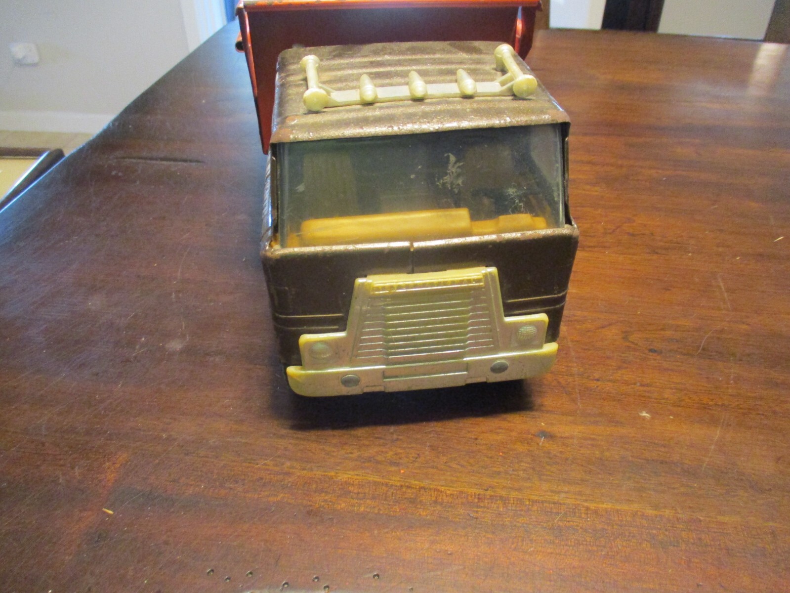 Vintage ERTL Transtar Automatic Dump Truck Hydraulic Lift International Truck