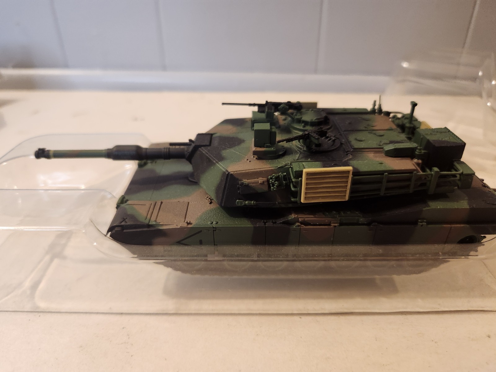 Abrams M1A1 Tank – Green Camo – Sword 1:55 Scale Diecast Model #SW1600-C New
