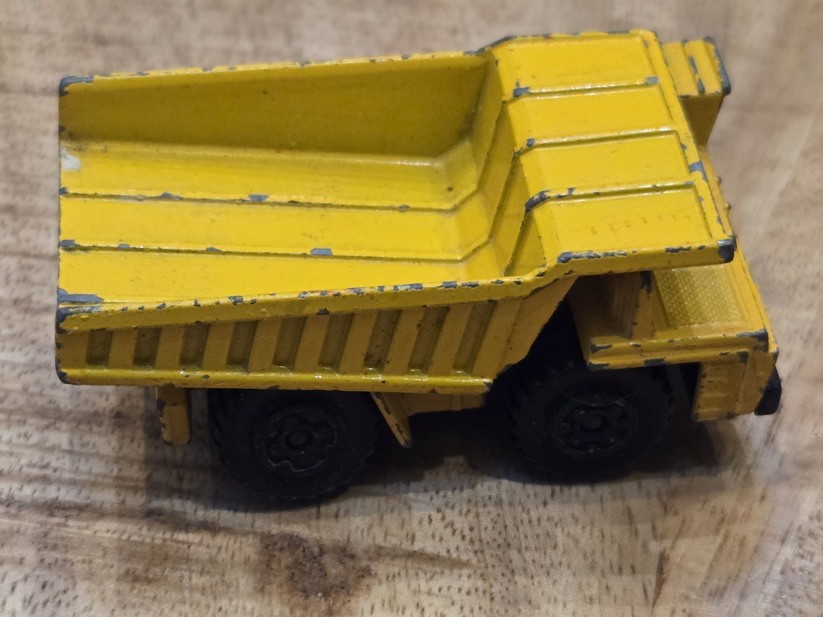 Matchbox Faun Dump Truck Diecast Metal – Yellow Black 1976