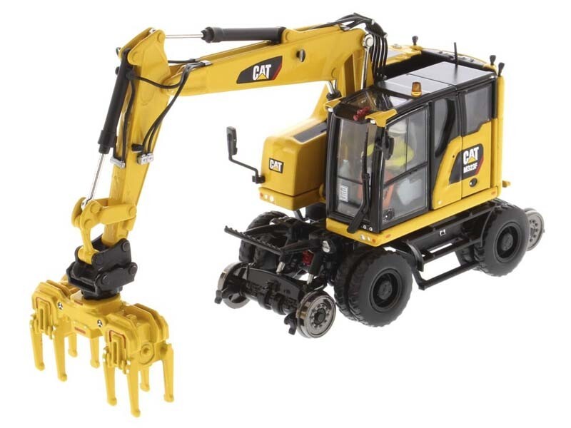 Caterpillar M323F Railroad Excavator 1:50 Diecast Model – Diecast Masters 85661
