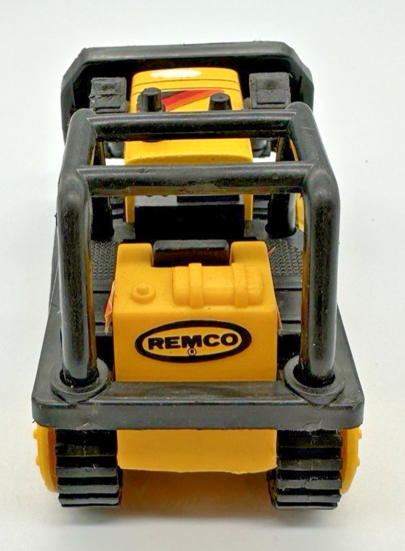 3 Vintage Diecast/Plastic Toy Bulldozers: 2 &rsquo;94 Tonka 1:64 and 1 Remco &rsquo;88 5&Prime;