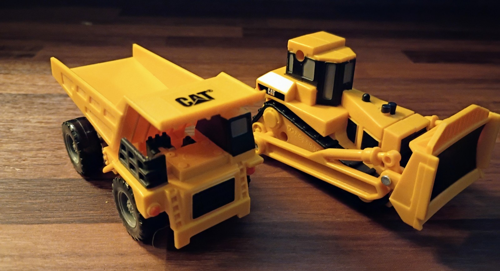 CAT Dump Truck & Bulldozer – Pair Of 2 Toy Heavy Machines 3&Prime; Kids Construction