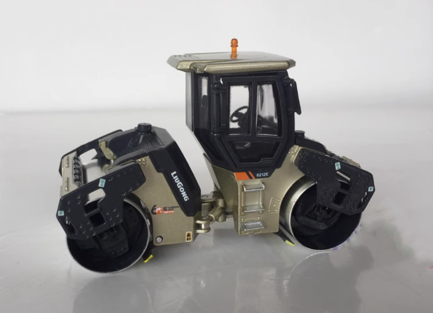 1:50 LIUGONG CLG6212E Double-drum Road Roller Construction Machine Diecast Model