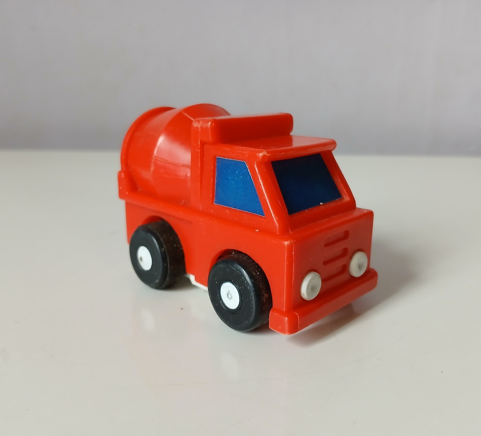 Nasta Motorized Slow Wheels Cement Truck