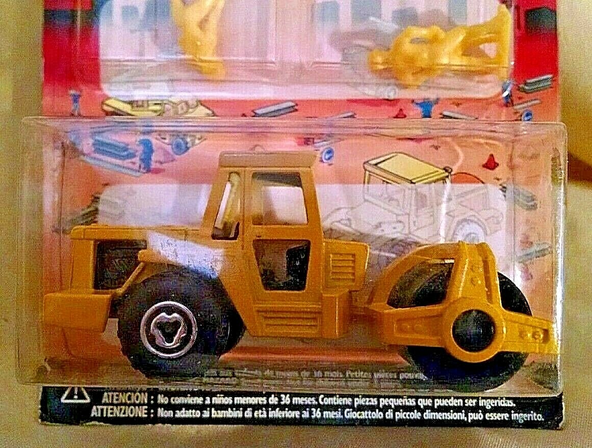 MAJORETTE NOS CONSTRUCTION ROAD ROLLER COMPACTOR 2 MEN 226 DIE CAST YELLOW.
