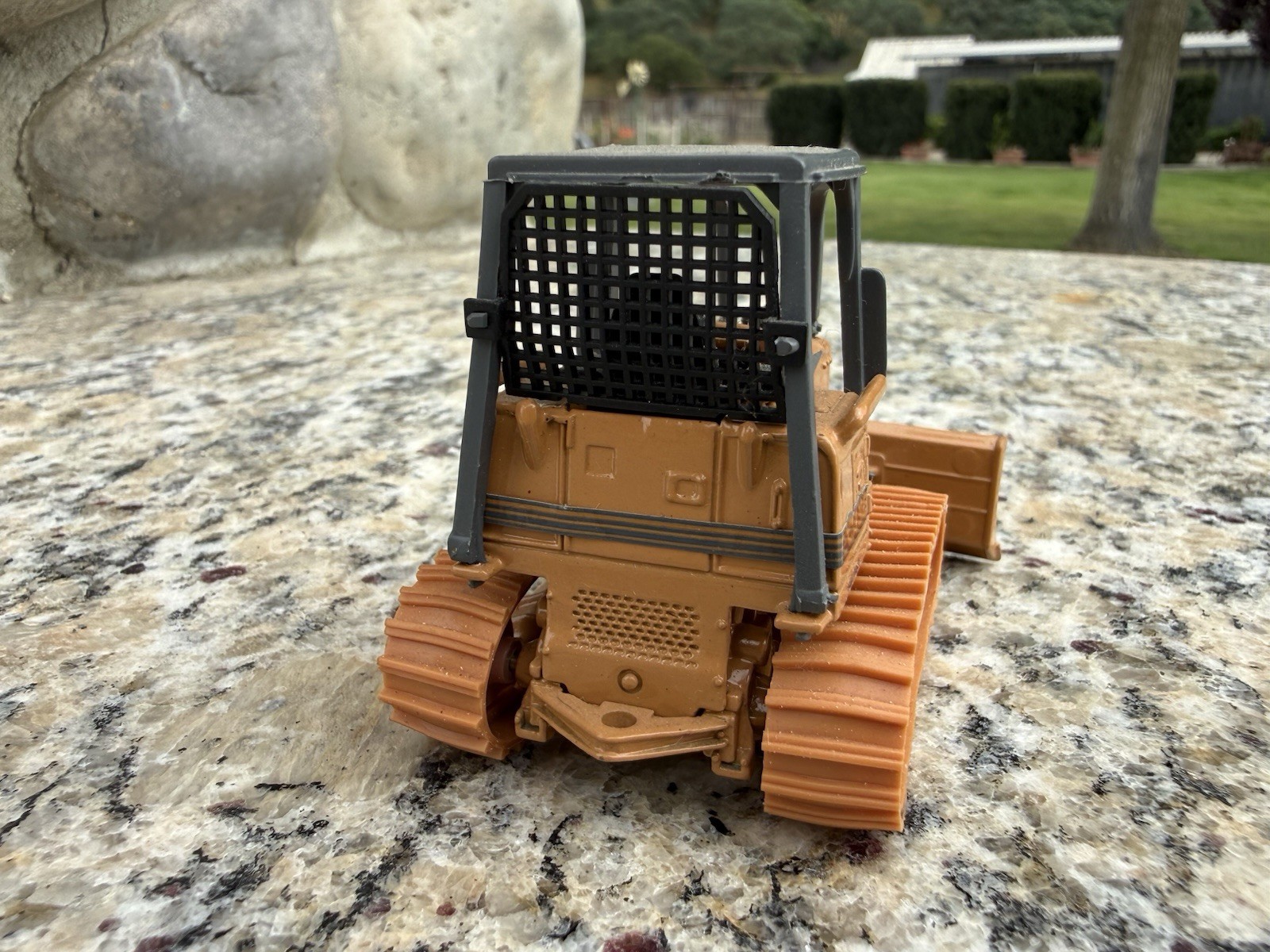 ERTL 1410H O Scale Vehicle Case 650H Dozer