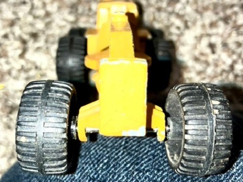 Vintage Diecast Crane Truck Construction Vehicle 6-Wheel Yellow Loose
