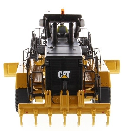 DIECAST MASTERS,CATERPILLAR 24M grader with driver ripper and metal box, 1/50…