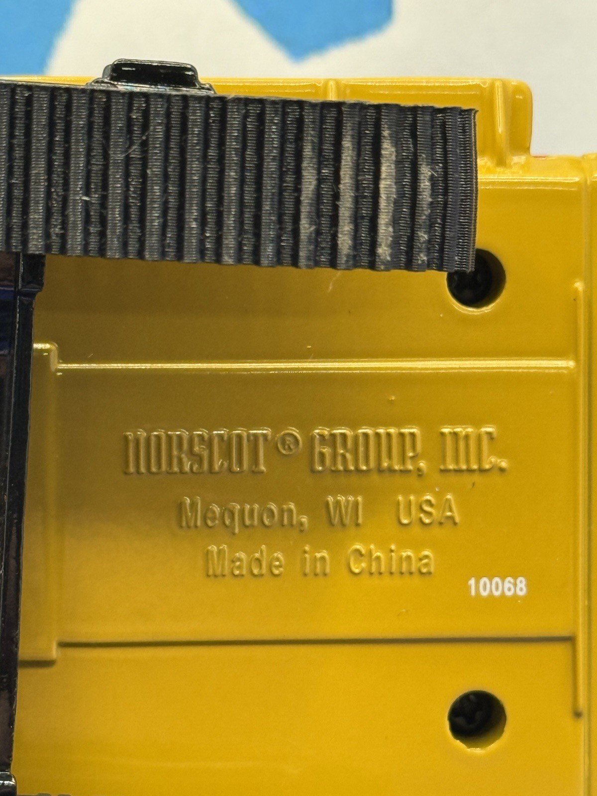 New Tracks for Norscot 55203 Caterpillar CAT 385C L Excavator