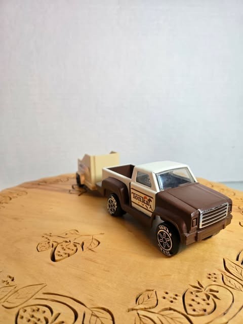 1979 Brown Tonka Running Stables Truck and Trailer Model 812888A and 806703