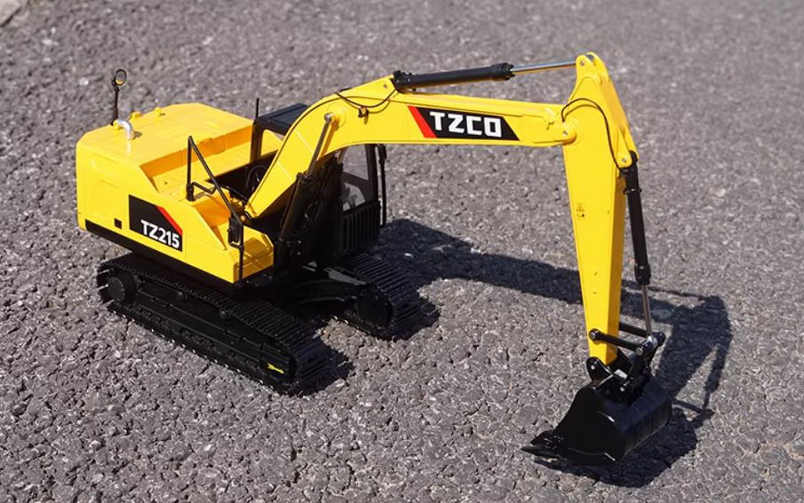 1/30 Scale TZCO TZ215 Hydraulic Excavator Diecast Model Gift Collection NIB