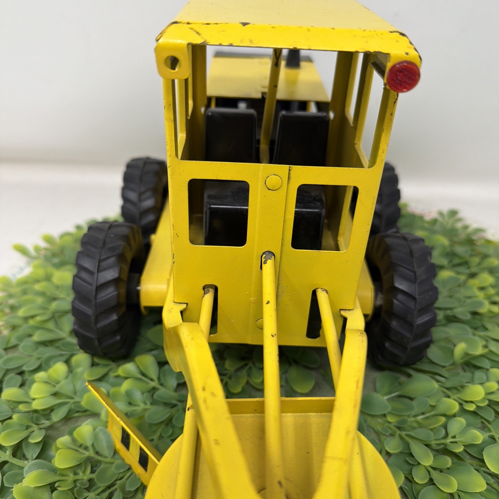 Vintage 1960s Tonka Yellow Road Grader Rolled Pressed Steel 17&Prime;
