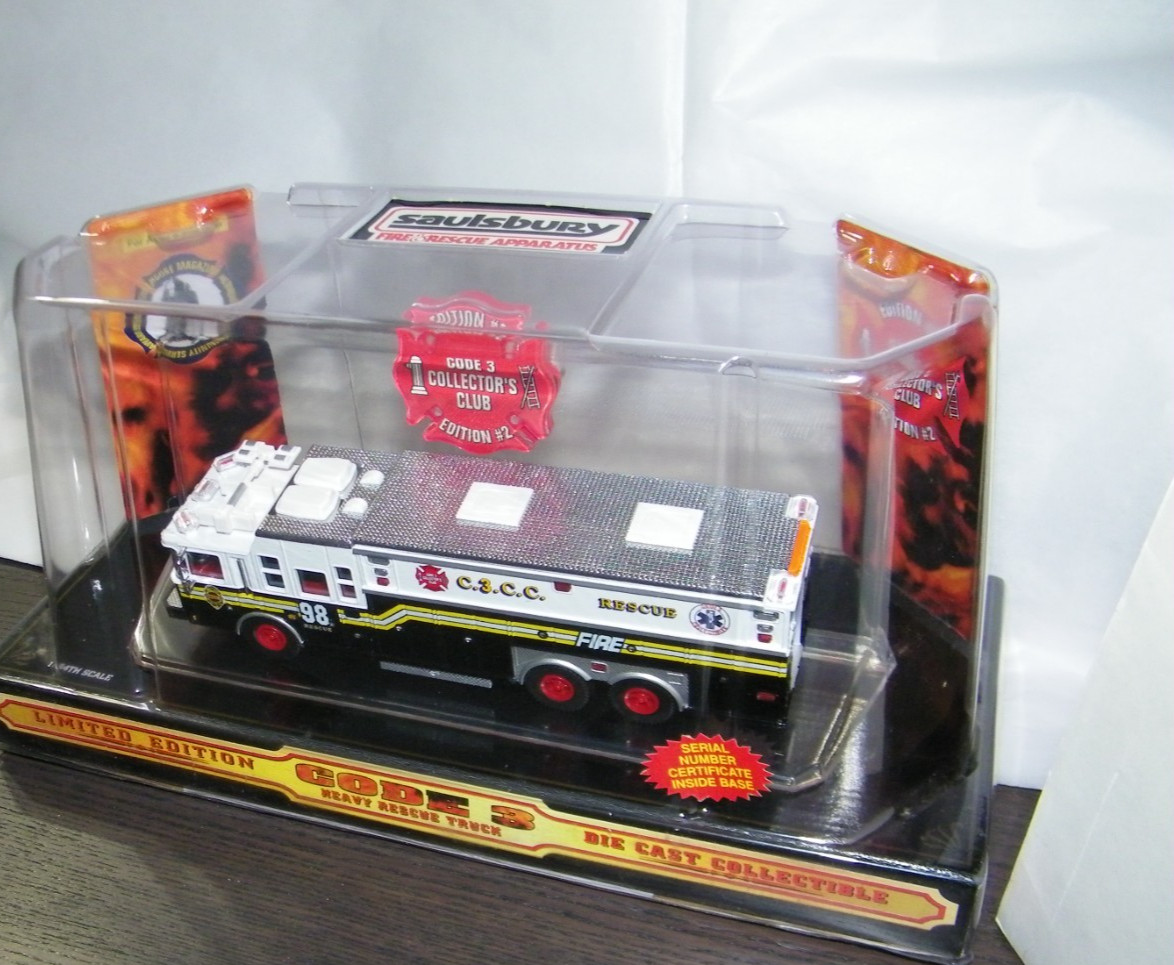 CODE 3 COLLECTIBLES 1:64 SAULSBURY HEAVY RESCUE #98 – CHIEF’S EDITION #2 12251