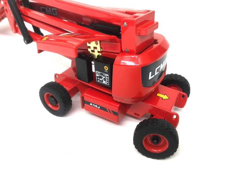 1:40 LGMG A14J Articulating Boom Aerial Work Platform Crane Diecast Model