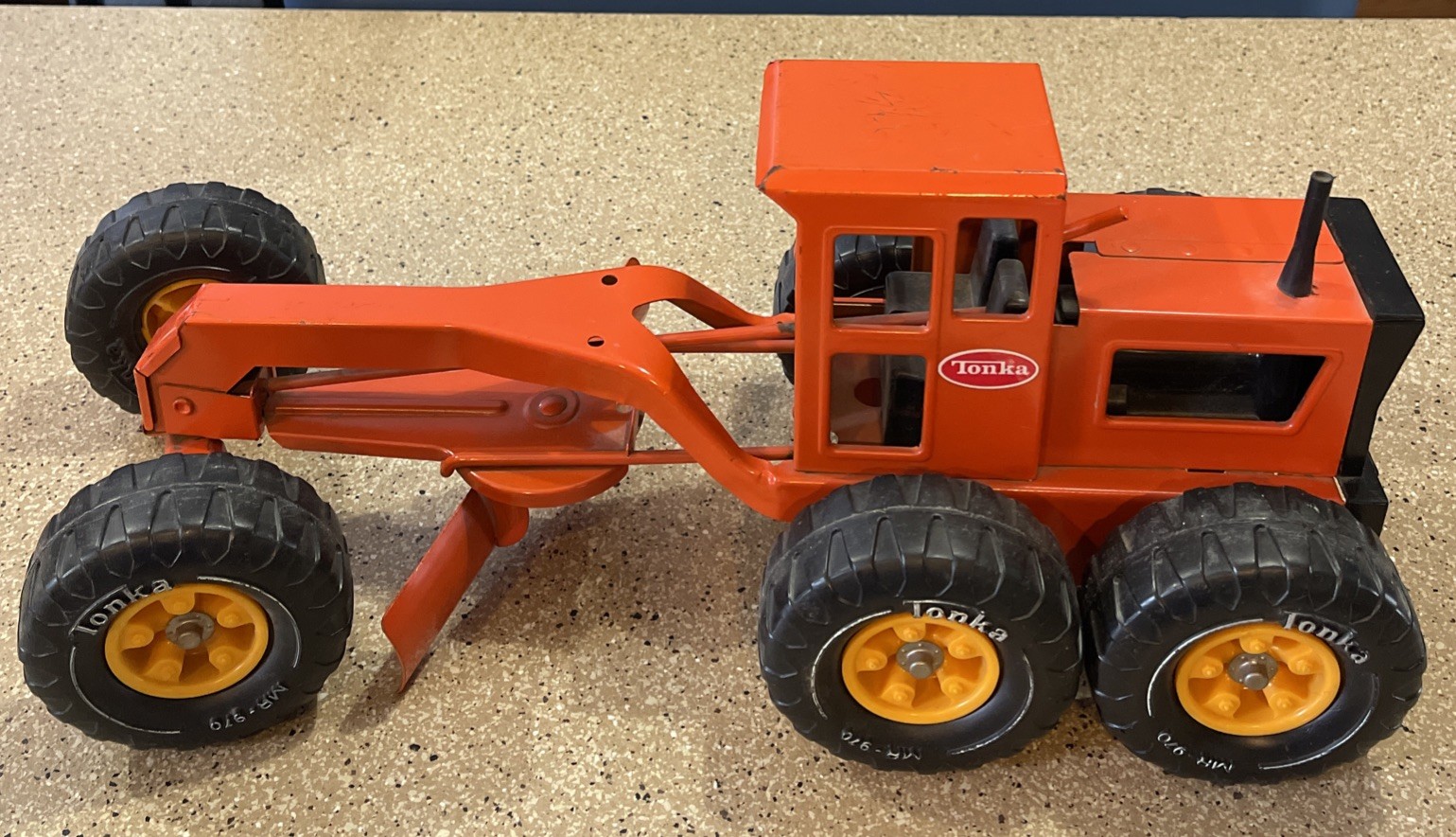 VTG 1970’s Tonka Pressed Steel Orange Road Grader- MR-970 Wheels
