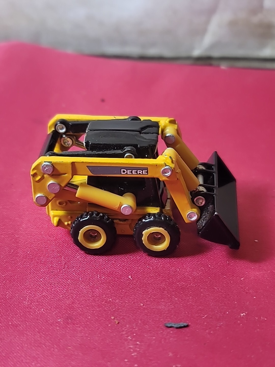Ertl 1/64 John Deere 320D Skid Steer Model Loader