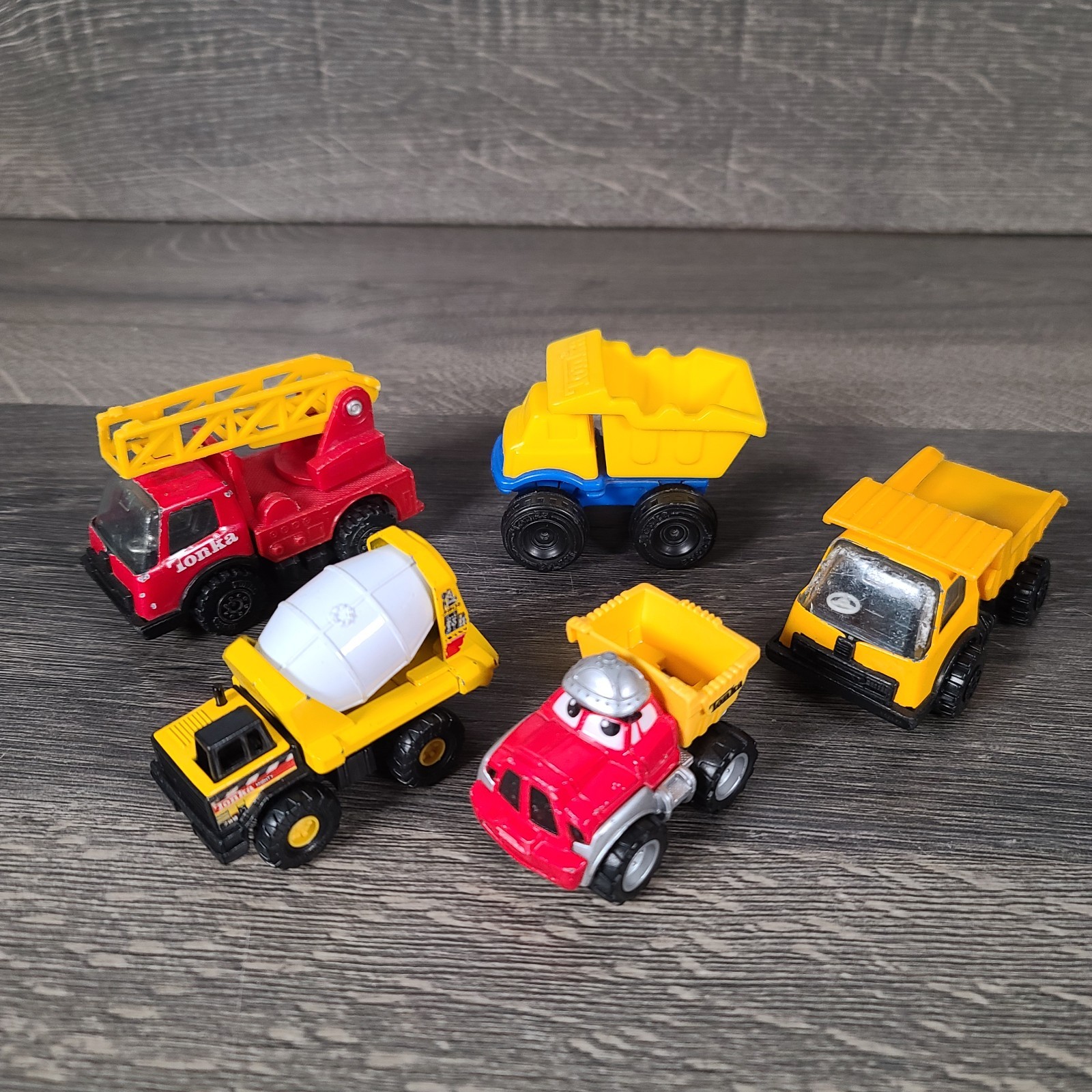 Lot of 5 Tiny Tonka Construction Toys Including Firetruck