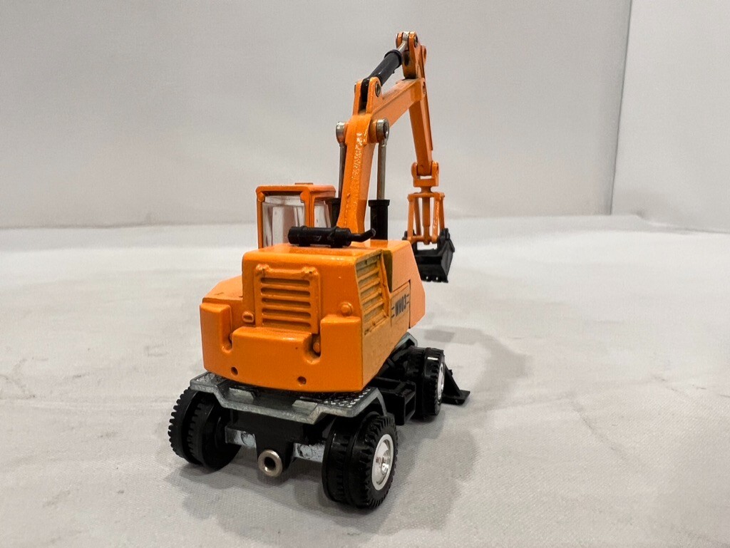 Grip Zechin Hitachi WH03 Wheel Excavator 1:70 Orange Digger Japan MIB US Seller