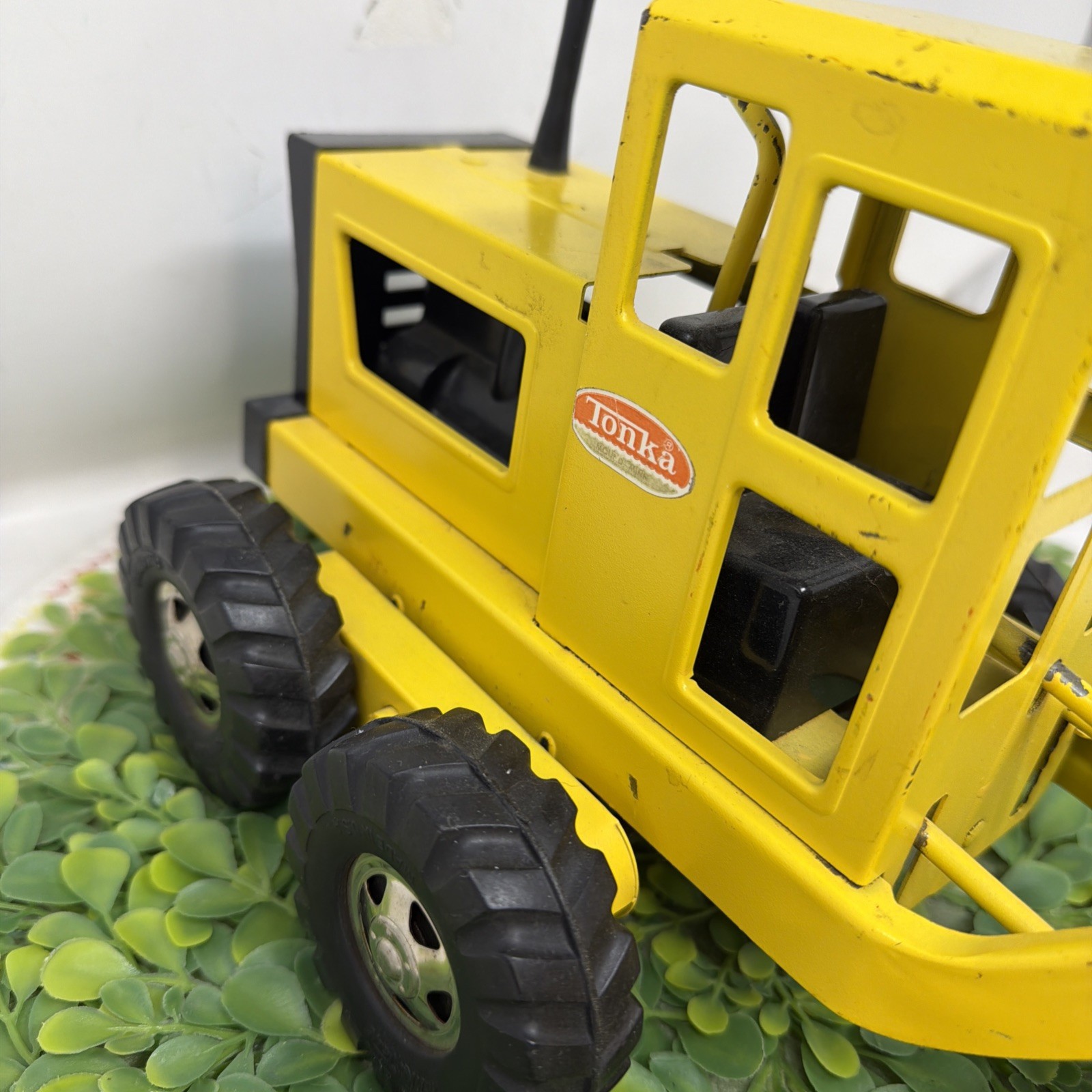 Vintage 1960s Tonka Yellow Road Grader Rolled Pressed Steel 17&Prime;