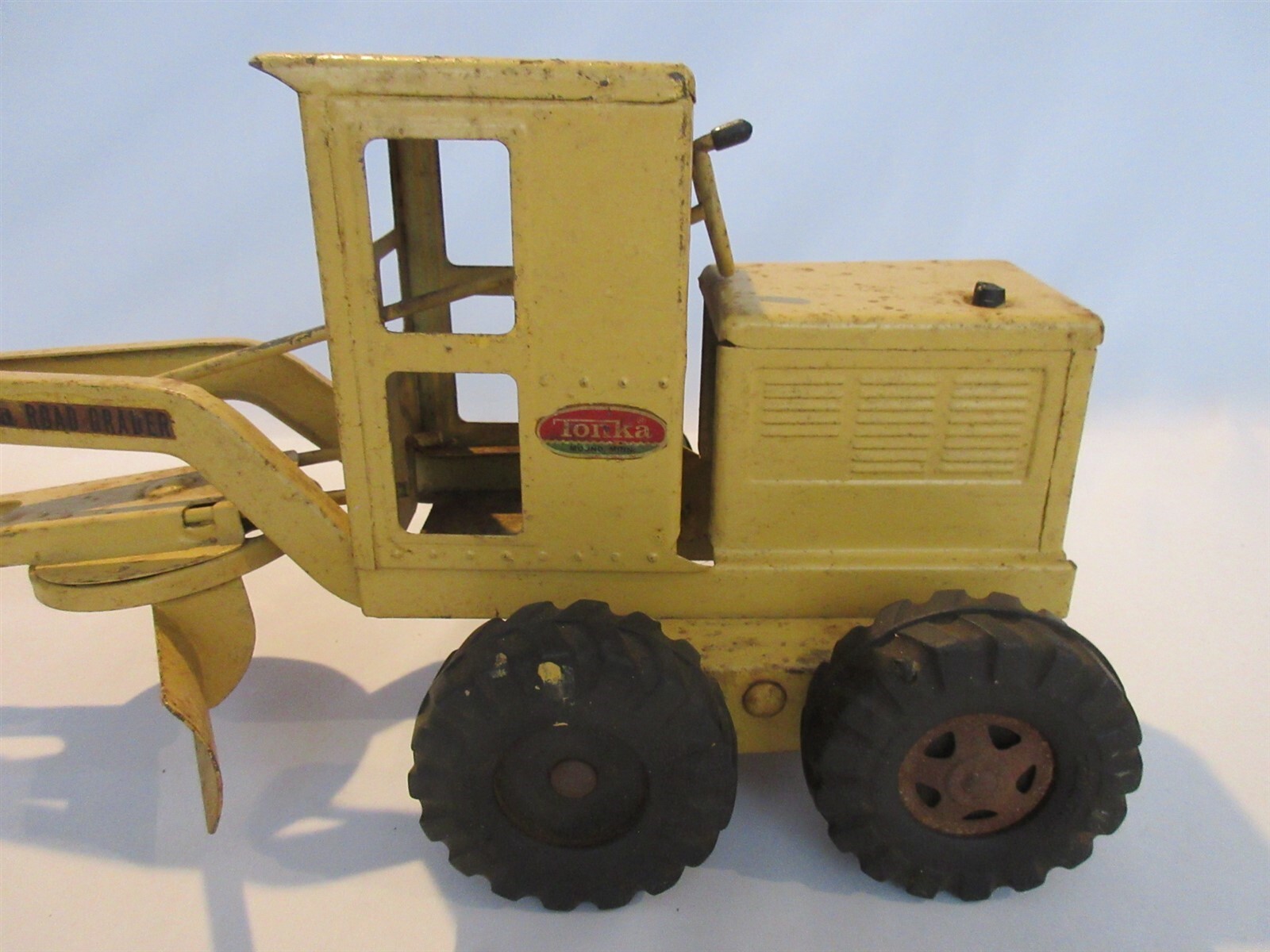 1960&rsquo;s TONKA Road Grader pressed steel