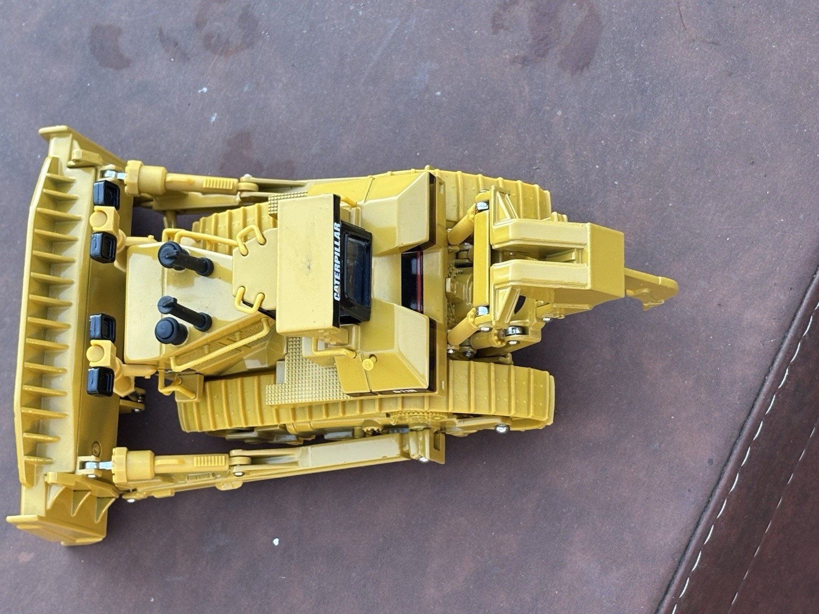 Caterpillar CAT Diecast D11R Dozer w/ Ripper 1:50 Scale Norscot Group