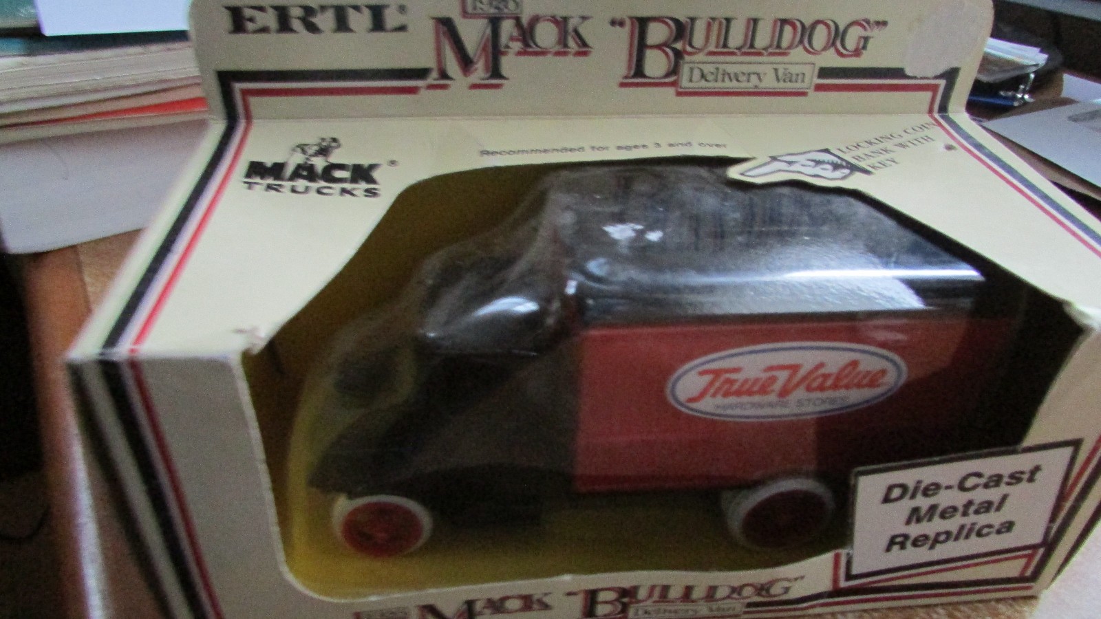 ERTL 1926 Mack Bulldog True Value Hardware Stores Delivery Van Bank