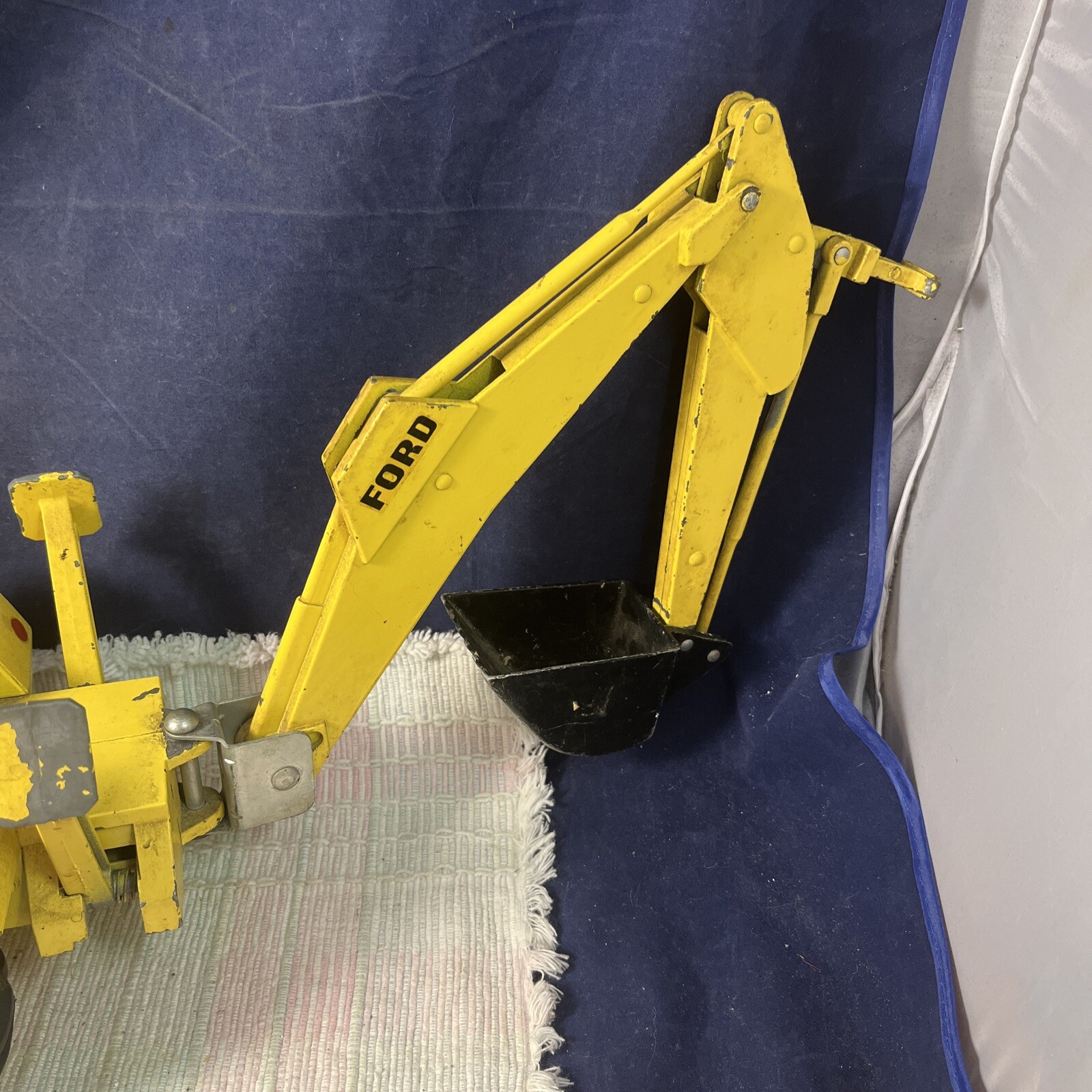 Vintage Ertl Ford 7500 Die-Cast Backhoe Front Loader Tractor – 1/12 Scale
