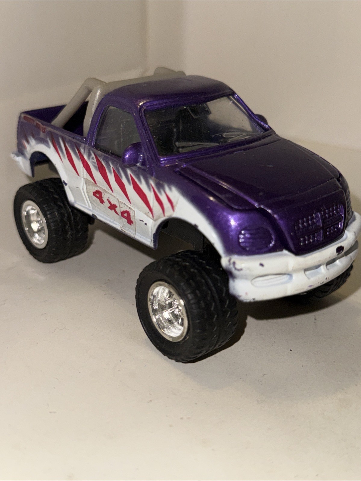 1998 SOMA PURPLE & WHITE 4X4 MIGHTY WHEELS PICK UP TRUCK DIECAST HOOD OPENS RARE