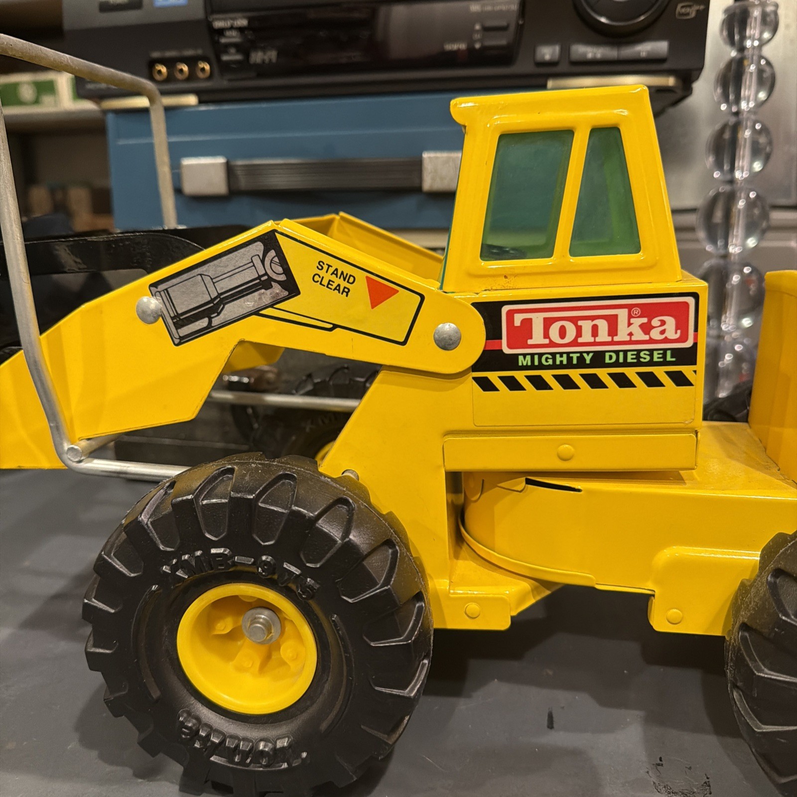 Vintage Tonka Mighty Diesel Front End Loader Pressed Steel 1980s-90s XMB-975 EUC