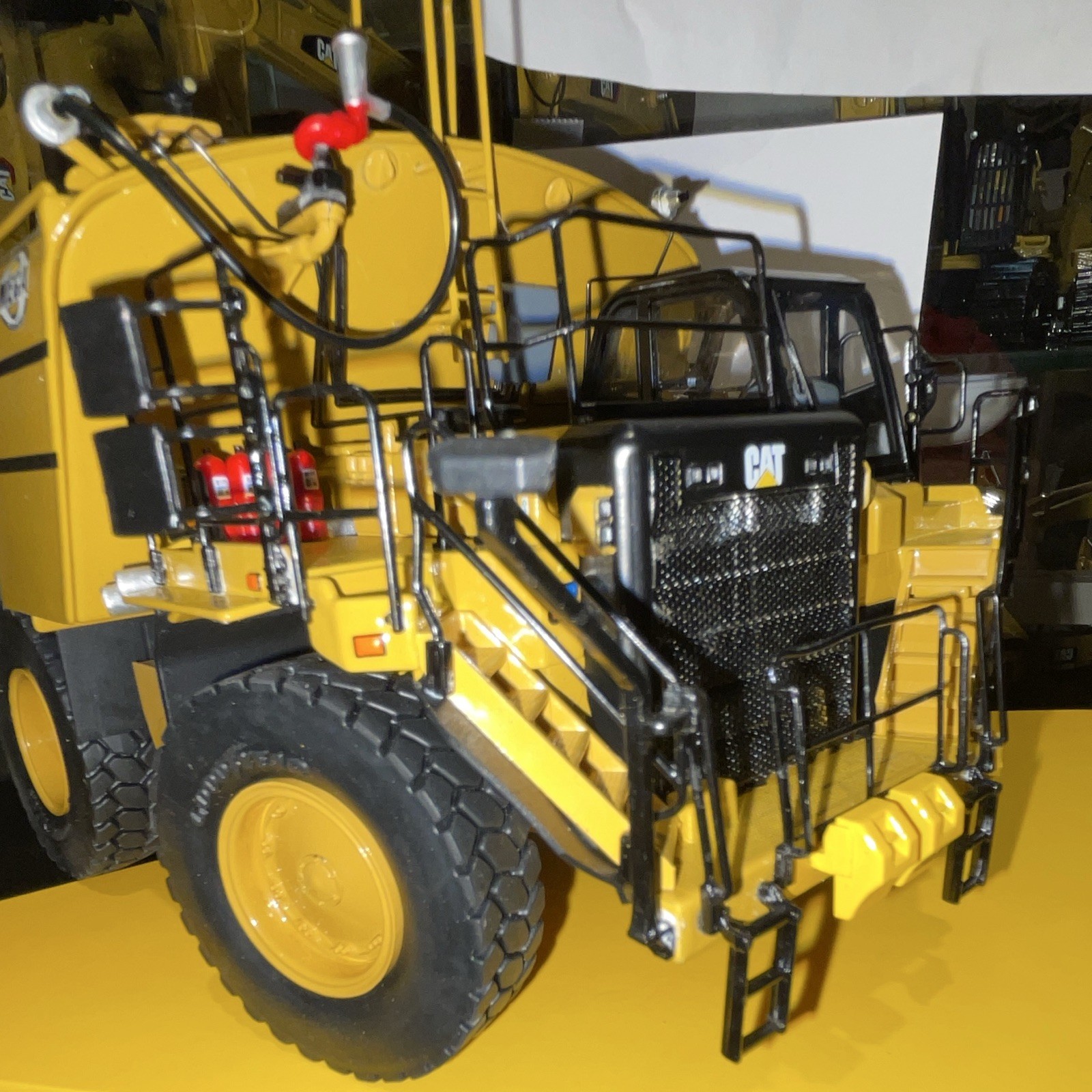 CATERPILLAR 777G OFF-HIGHWAY DUMP TRUCK BY CCM