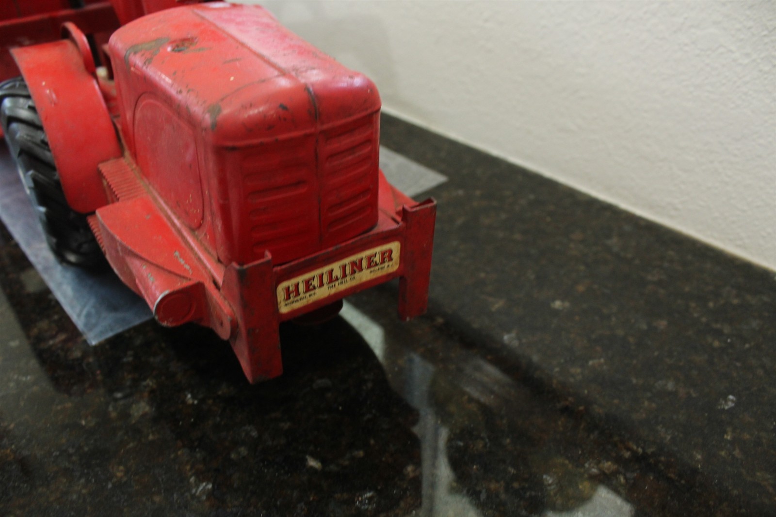 Vintage Toy Earth Mover Red 29&Prime; Long Ca. 1950&rsquo;s by Model Toys Doepke Heiliner