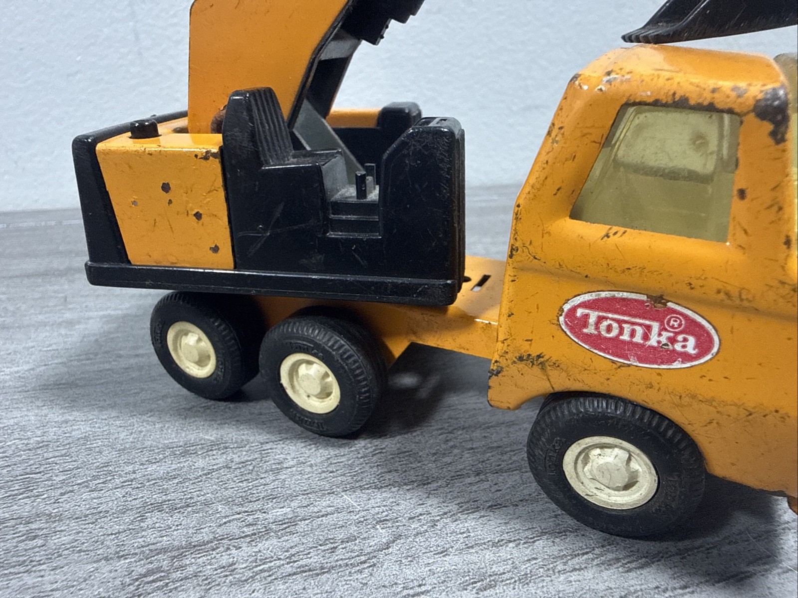 Vintage 1970s Tonka 55010 Toy Metal Excavator Backhoe 5.75&Prime; Antique Truck