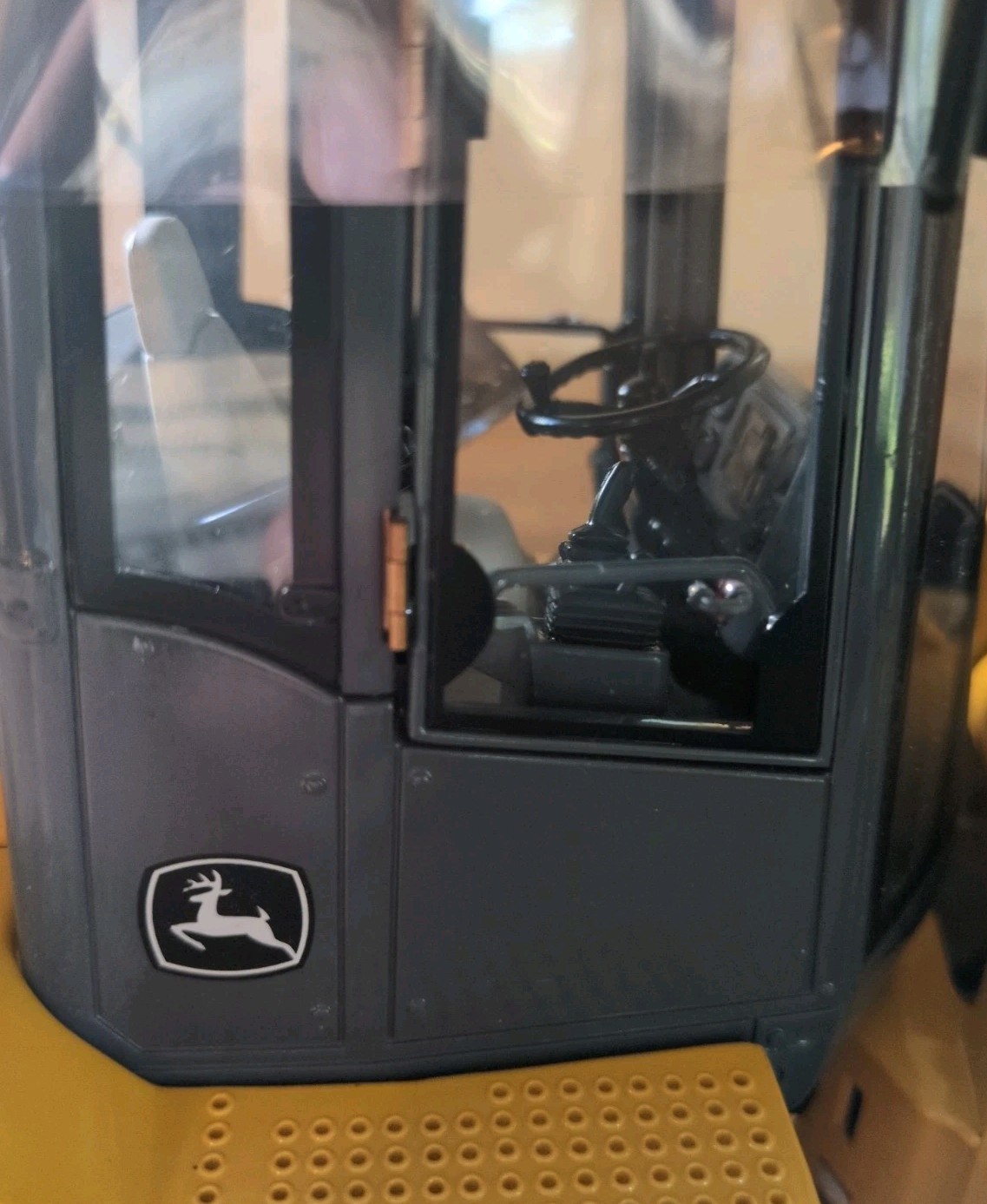 John Deere 544J Wheel Loader 1:16 Diecast Precision Construction Series