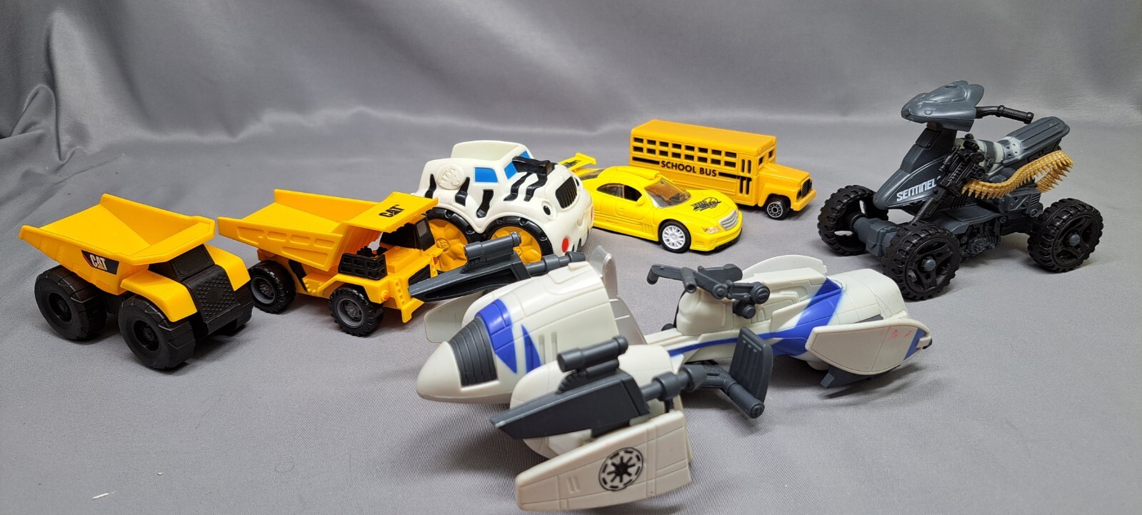 CAT Mini Machines Construction Caterpillar Star wars, Gtr and others