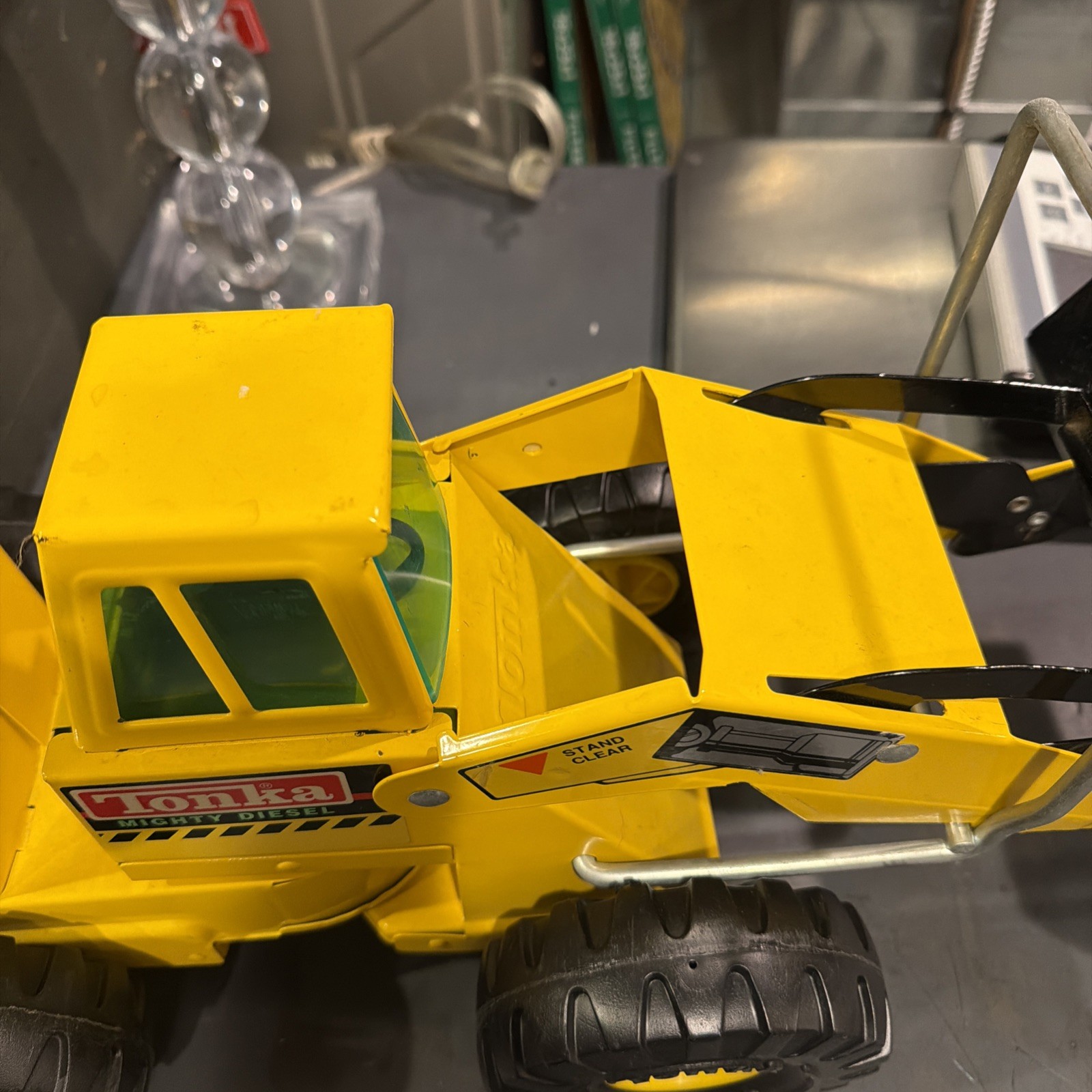 Vintage Tonka Mighty Diesel Front End Loader Pressed Steel 1980s-90s XMB-975 EUC