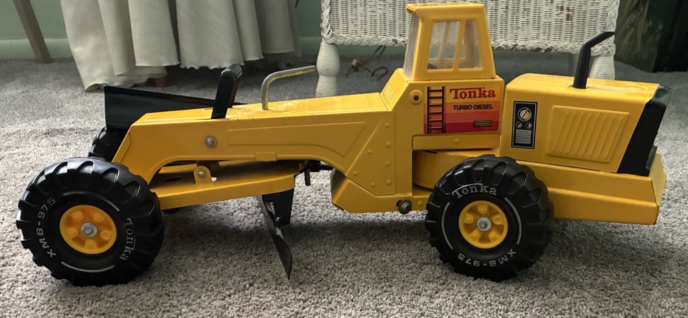 Vintage Tonka Truck Mighty Turbo Diesel Steel Road Grader Toy Truck XMB-975
