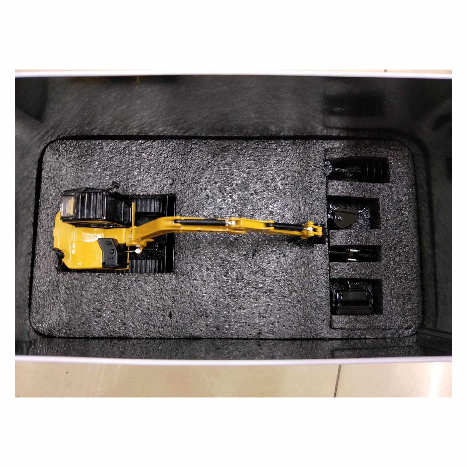 DM 1:50 CAT 309 CR Mini Excavator Alloy Model Construction Vehicle 85592