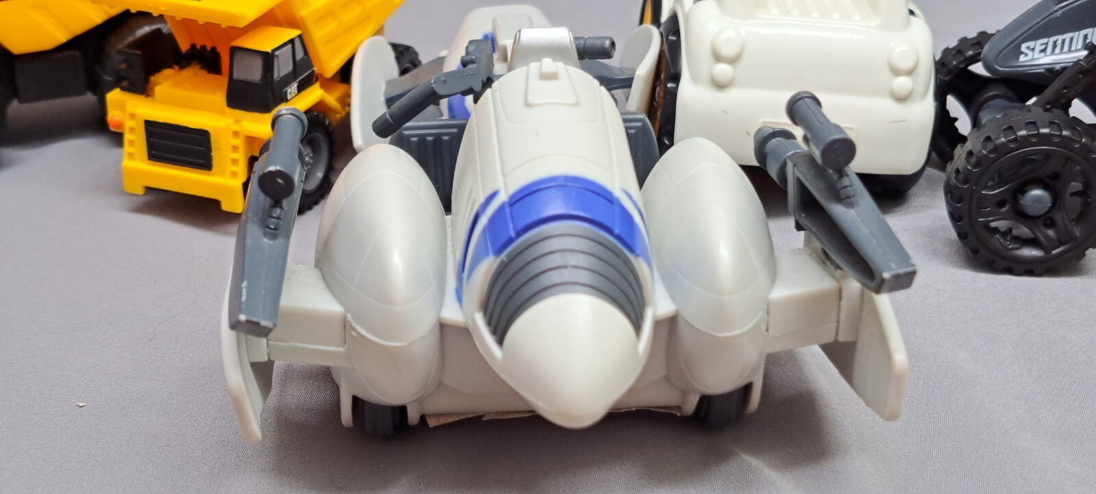 CAT Mini Machines Construction Caterpillar Star wars, Gtr and others