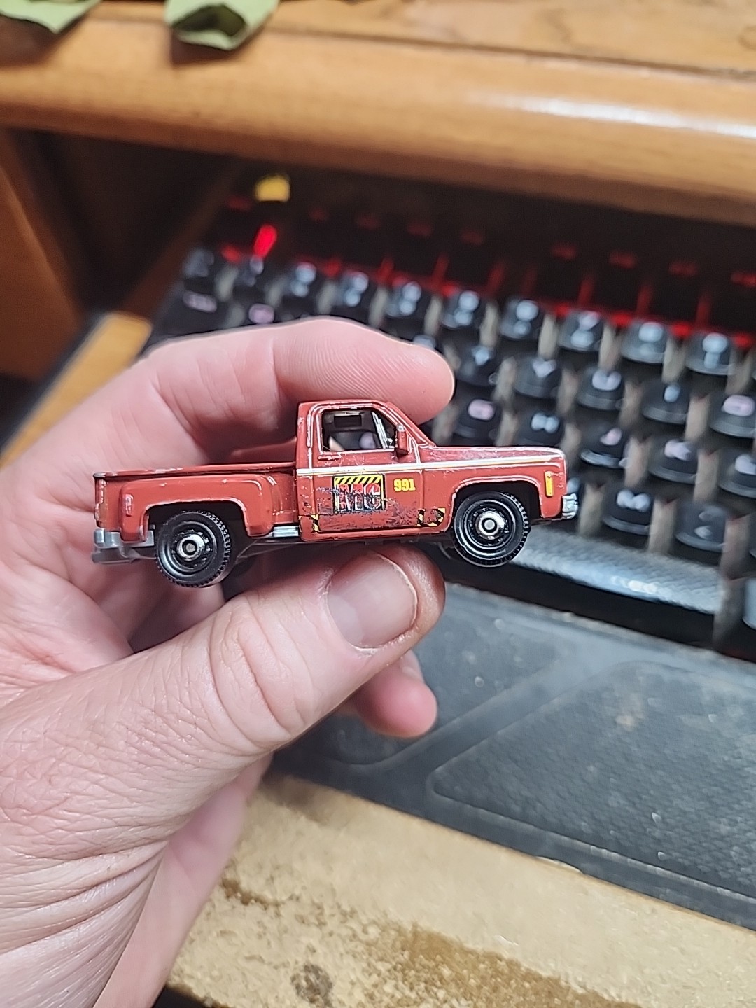 2019 Matchbox « Construction » 1975 Chevy® Stepside™ RUSSET BROWN Diecast Loose