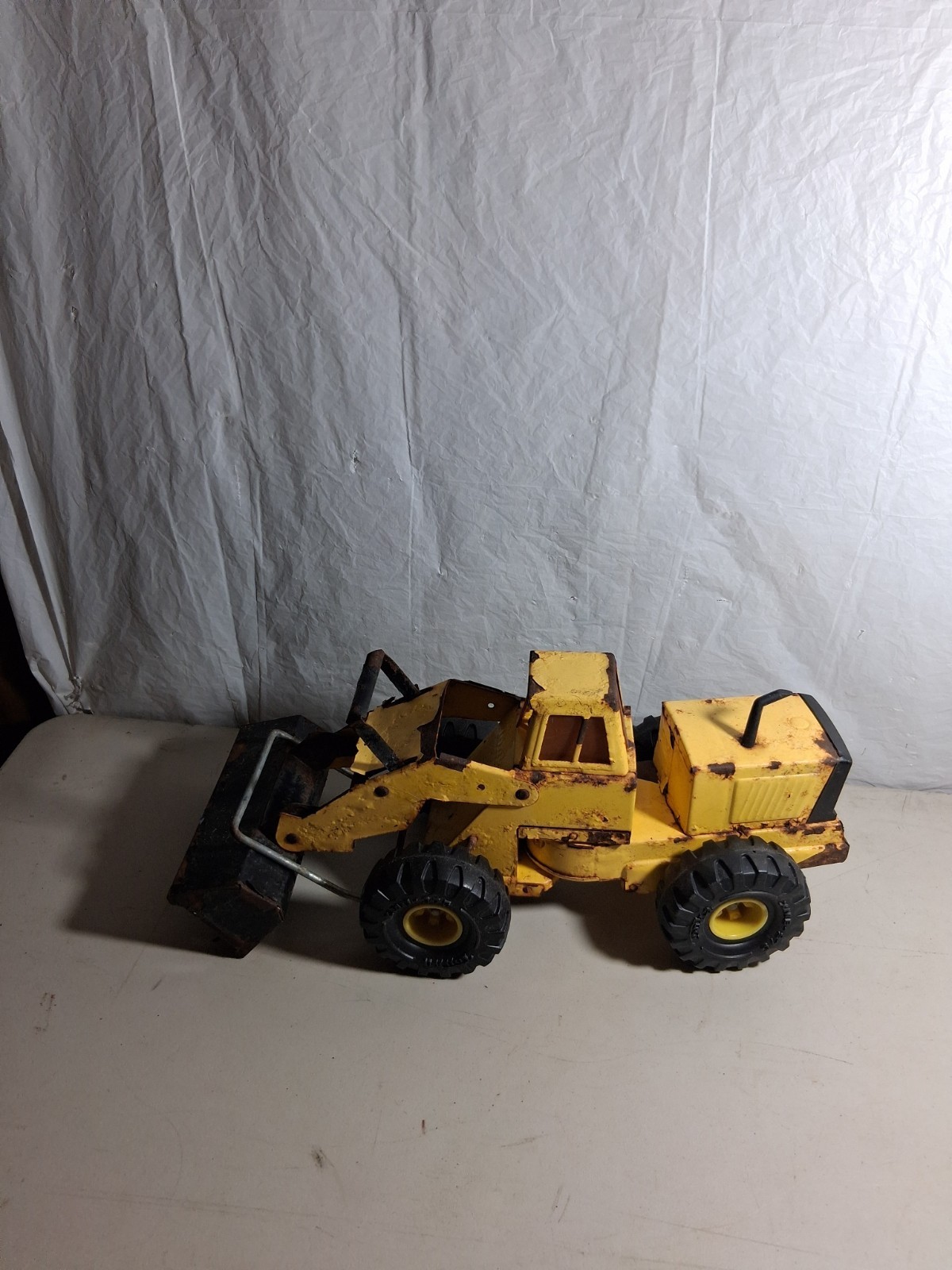 Vintage Tonka Pressed Steel Loader – Fixer Upper / Restoration Project – As Is