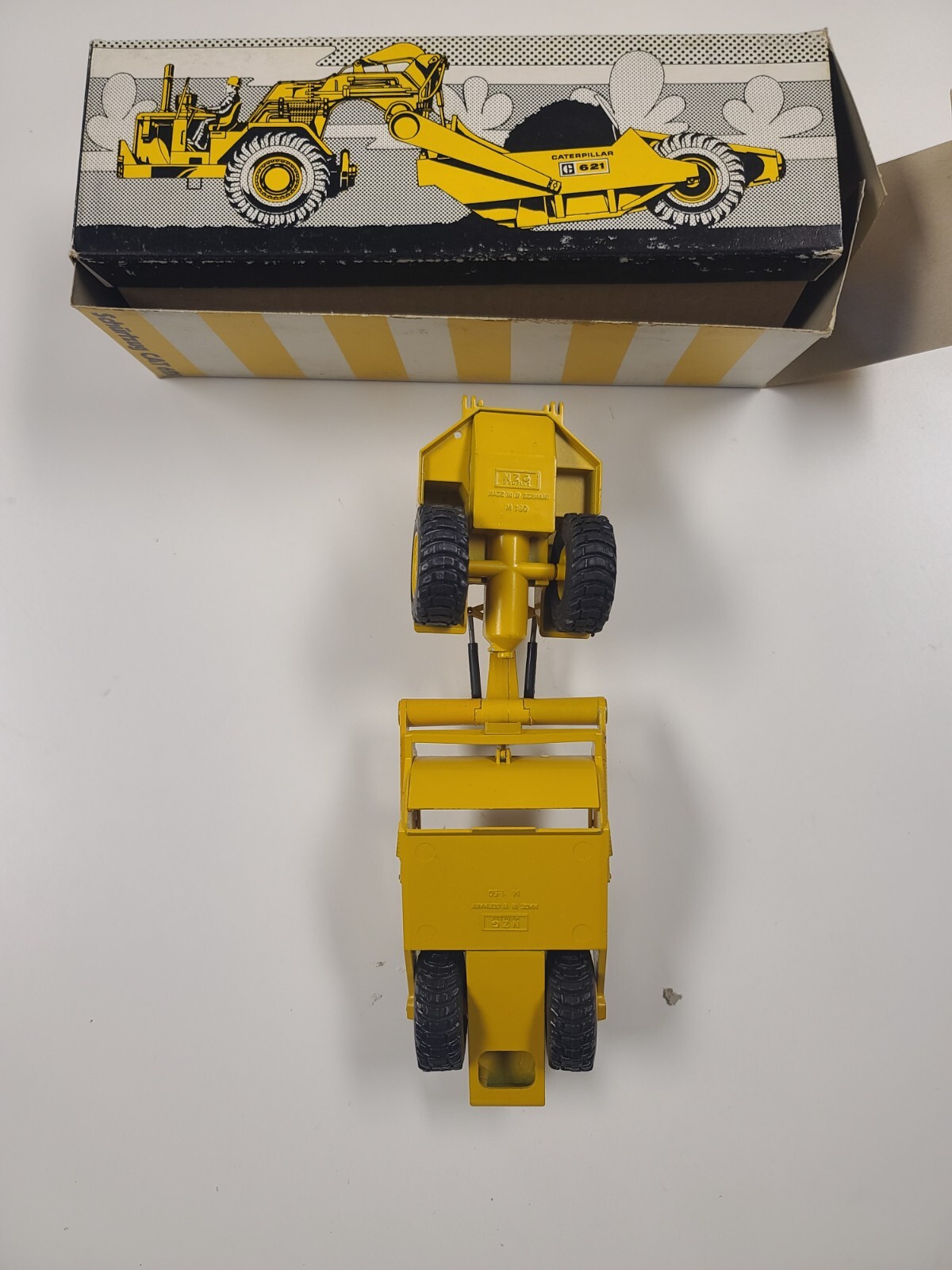 NZG 1:50 CAT 621 SCHURFZUG DIE CAST CONSTRUCTION VEHICLE CATERPILLAR GERMANY ZEP