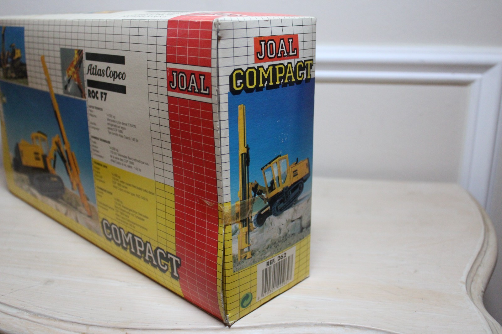 JOAL 262 Atlas Copco ROC F7 Drill with Grey Tracks 1:35 Scale Damaged