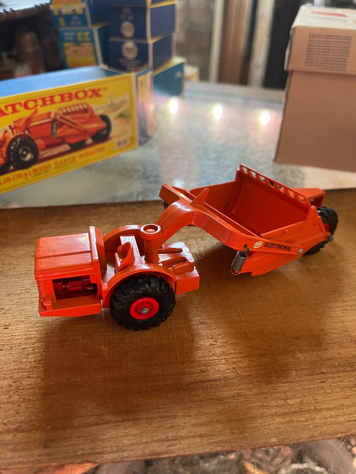 MATCHBOX K-6 ALLIS-CHALMERS EARTH SCRAPER Great Conditio W/OG Box VERY RARE