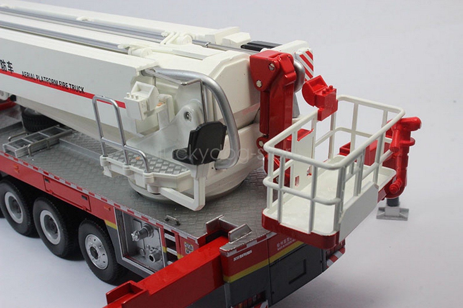 1/50 XCMG DG100 Aerial Platform Fire Diecast Truck Collection NIB