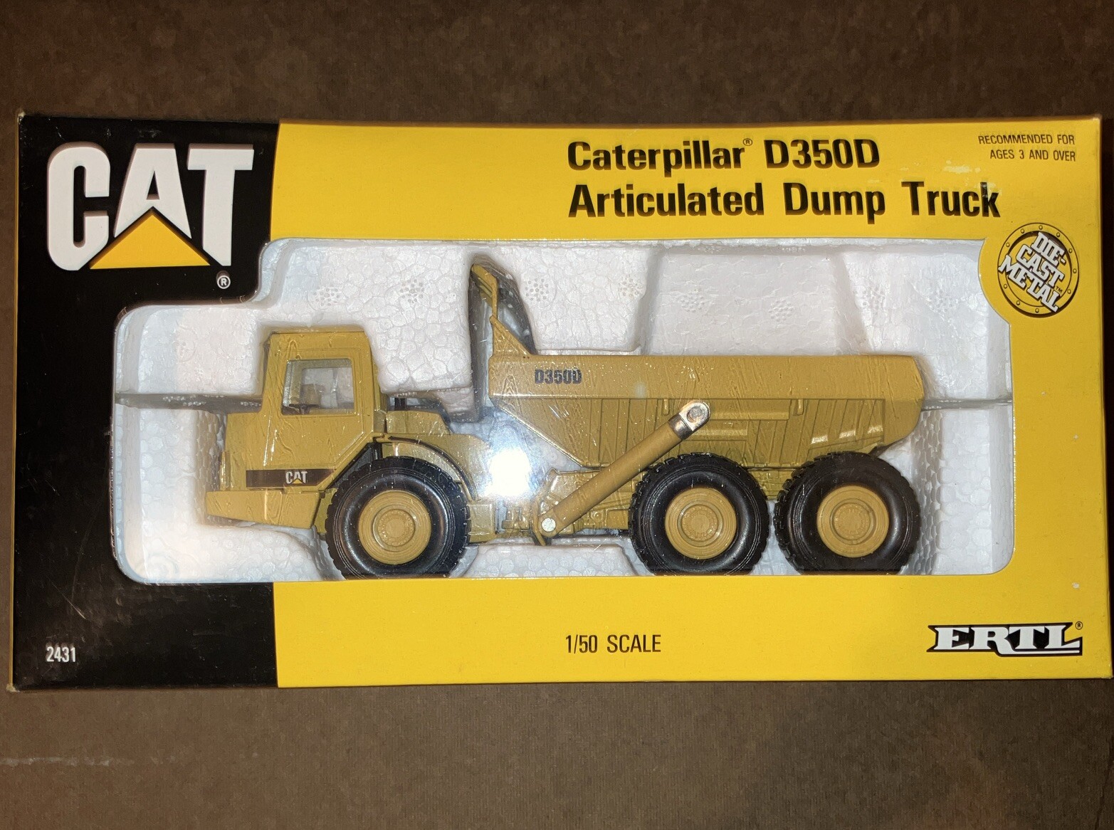 Caterpillar Cat D350D Articulated Dump Truck – ERTL 1:50 Scale Model #2431