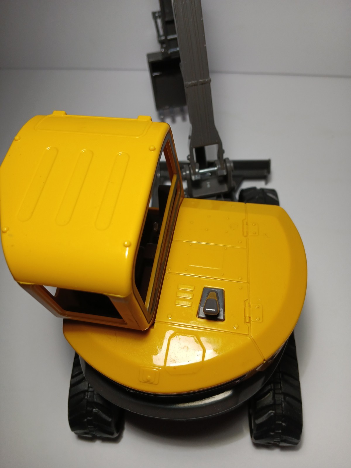 NEWRAY Volvo ECR88D Toy Excavator 1/18 Scale New Ray Loose Detailed Replica GUC